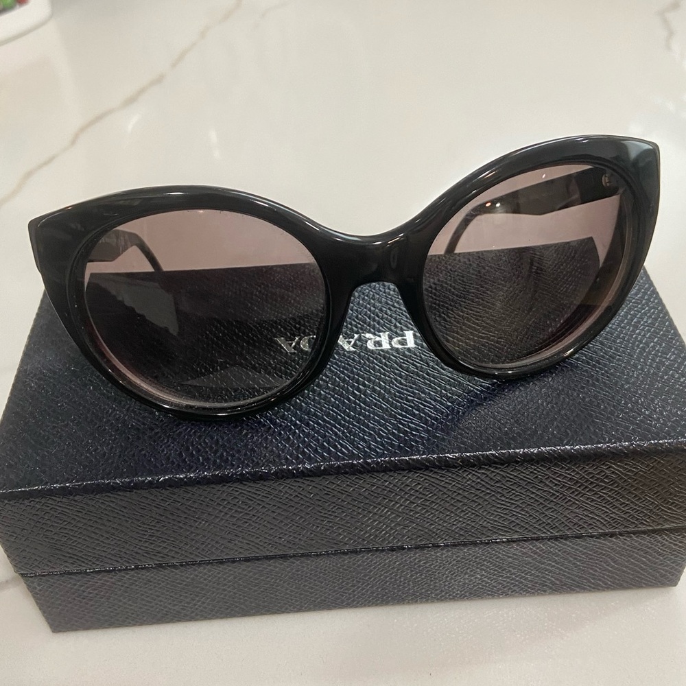 Classic Prada oversized sunglasses in black